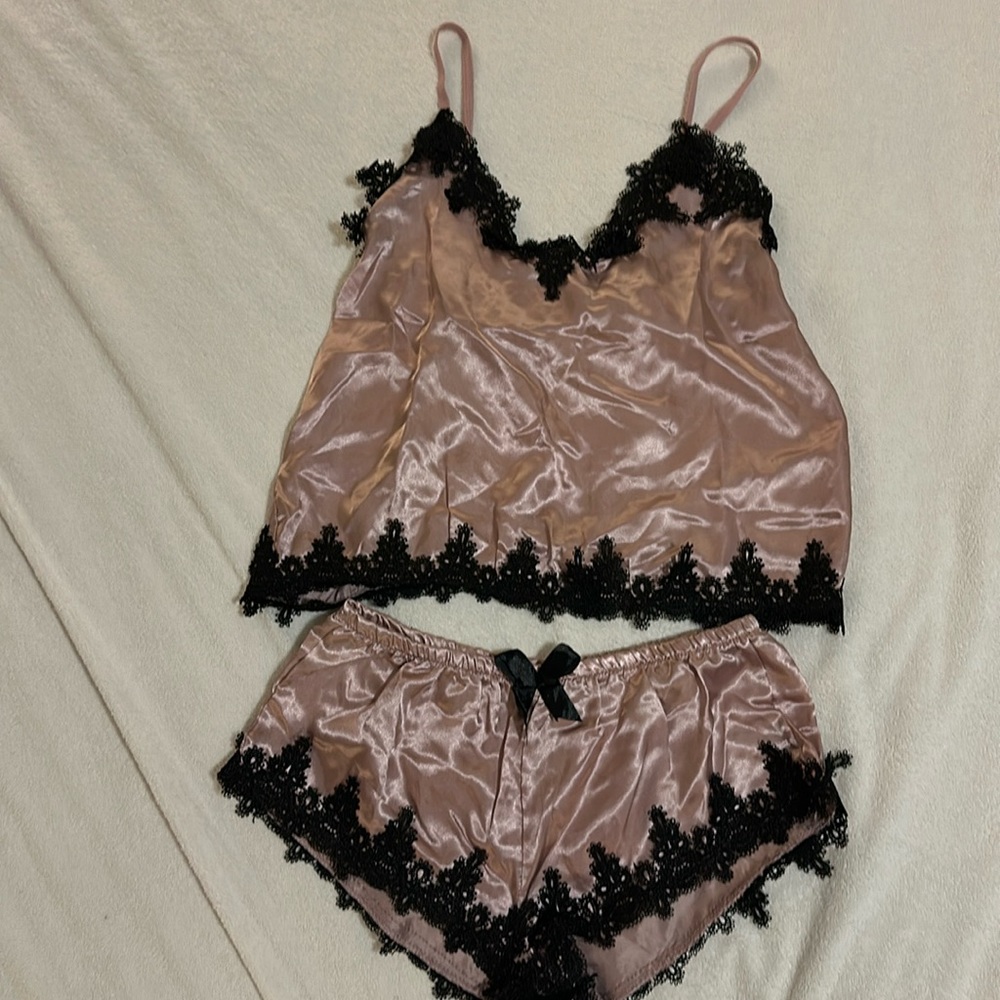 Women’s sleep clothes - set